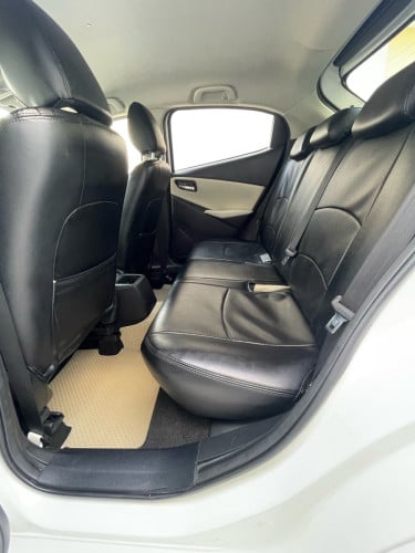 Mazda2 Full options 2017