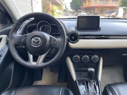 Mazda2 Full options 2017
