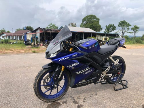 R15