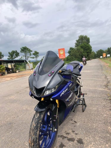 R15