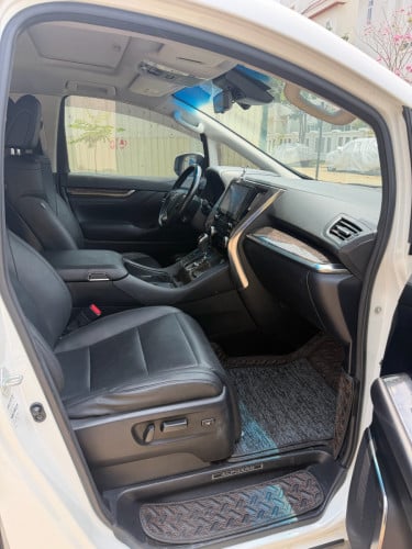 TOYOTA ALPHARD 2020 2.5L SC PACKAGE FOR SALE