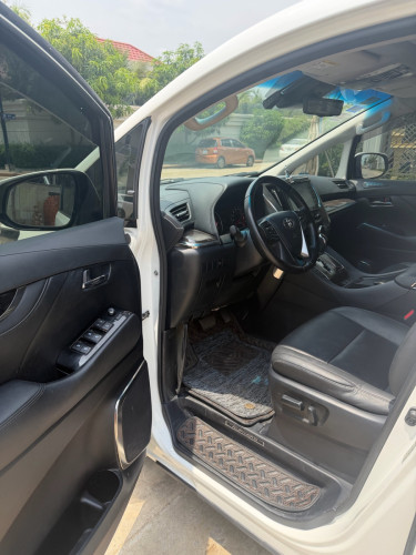 TOYOTA ALPHARD 2020 2.5L SC PACKAGE FOR SALE