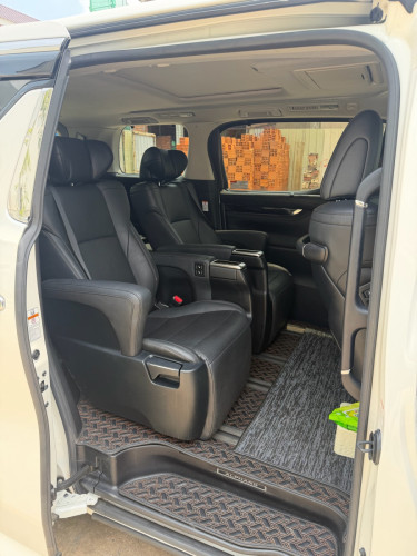 TOYOTA ALPHARD 2020 2.5L SC PACKAGE FOR SALE