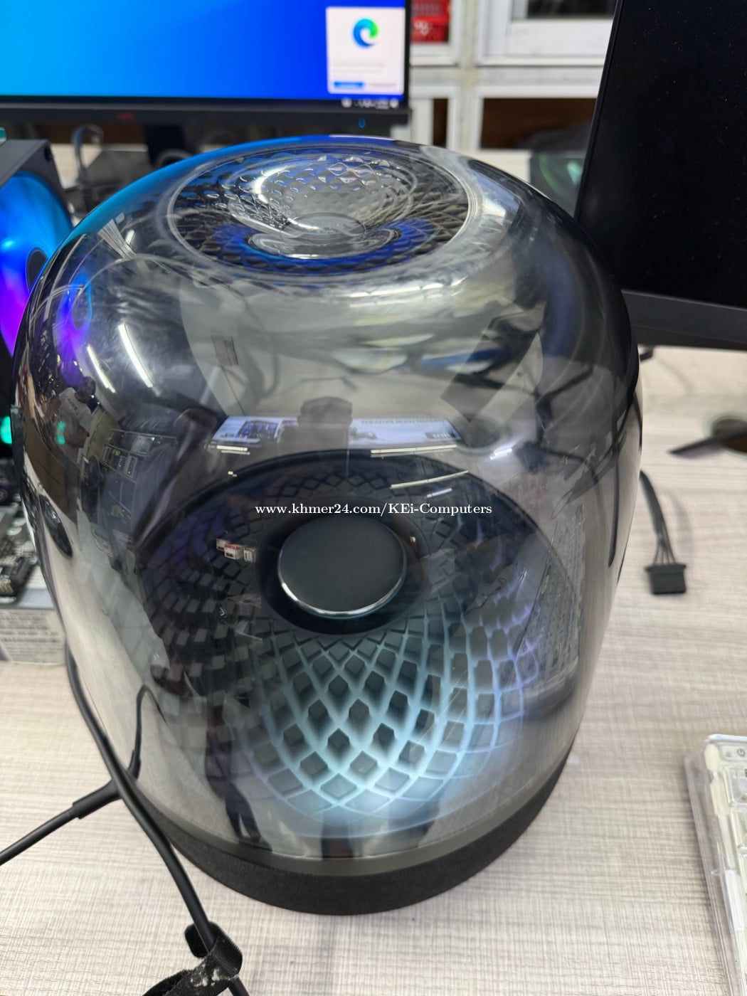 HARMAN KARDON AURA STUDIO 4