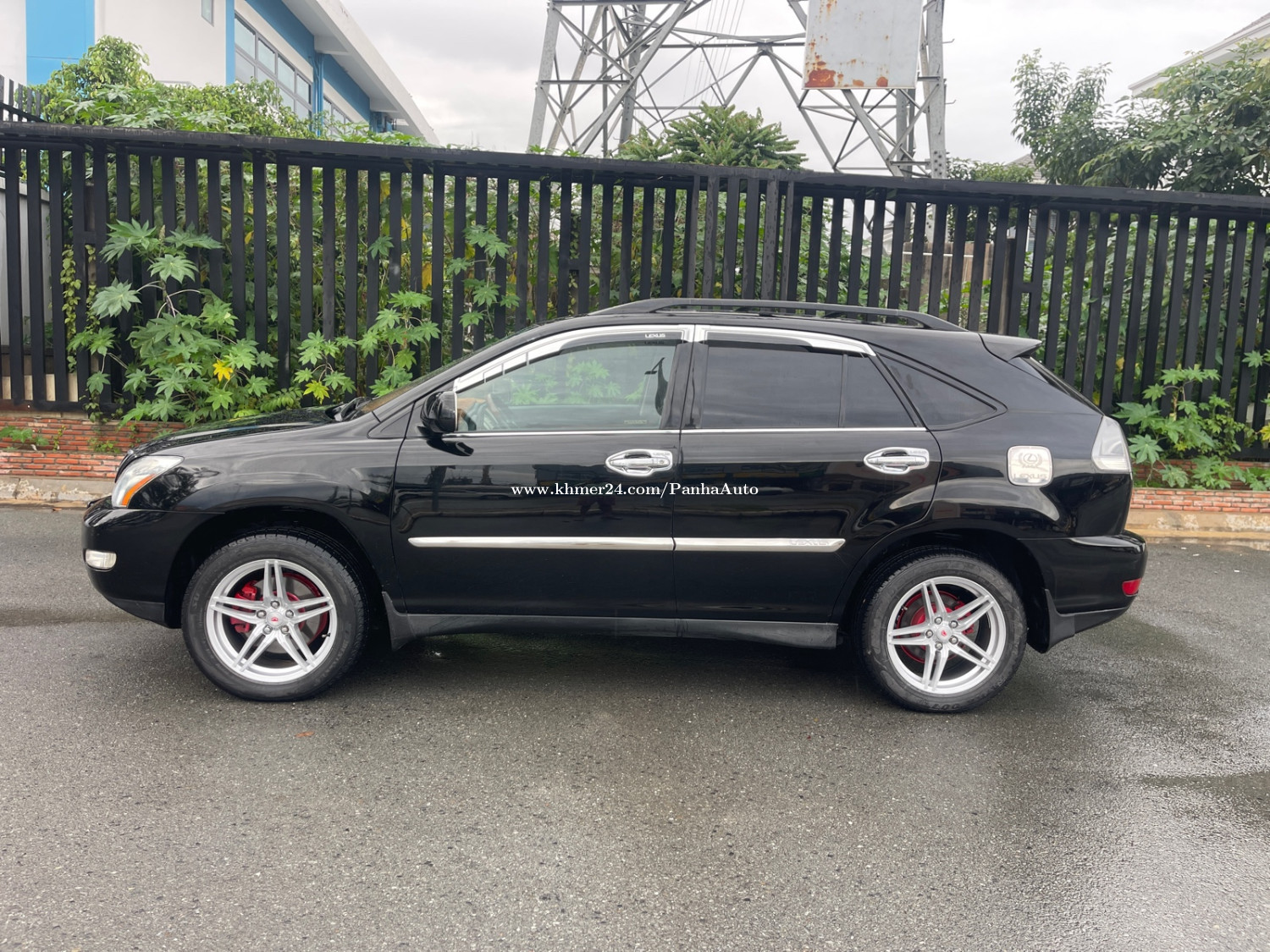 Lexus RX330 years 204, Pong 1, haft full price $16900.00 in Chak Angrae ...
