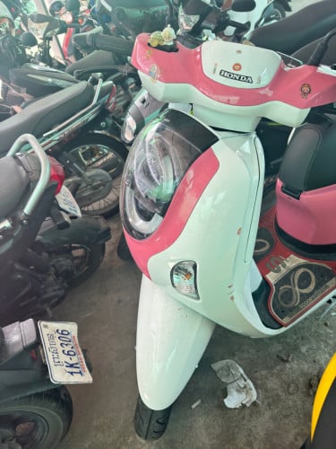ម៉ូតូលក់