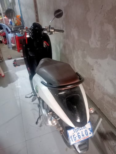 ម៉ូតូសម្រាប់លក់