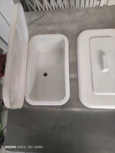ម៉ាស៊ីនការ៉េមលក់
