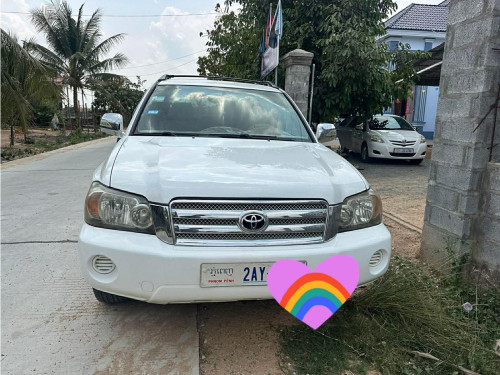 ឡានលក់ ប្រើលក្ខណៈគ្រួសា