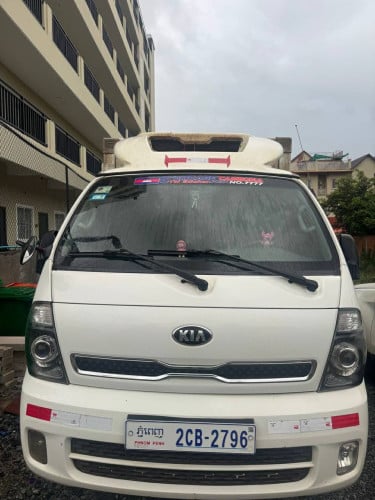 ឡានដឹកទំនិញ ទំង្ងន់ 1,5 t