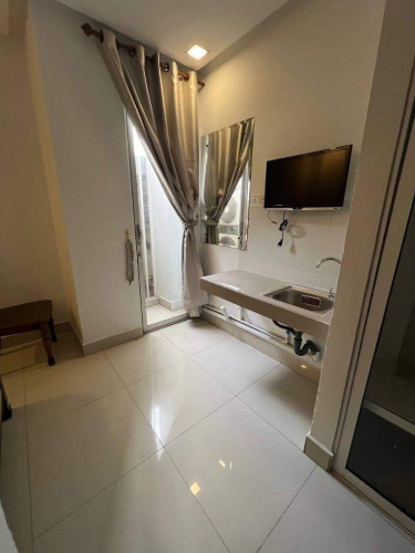 អាគា 10 ជាន់ 45 បន្ទប់ លក់ $1.2M ចរចា