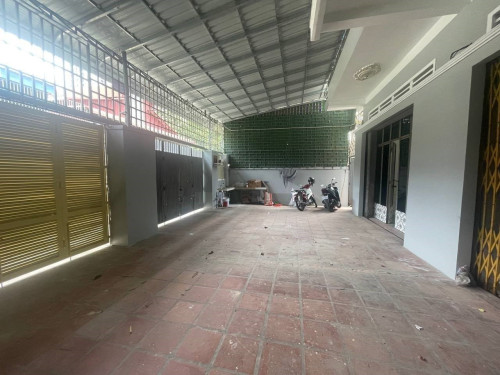 ផ្ទះល្វែង2ល្វែងសម្រាប់ជួល នៅទួលទំពូង
