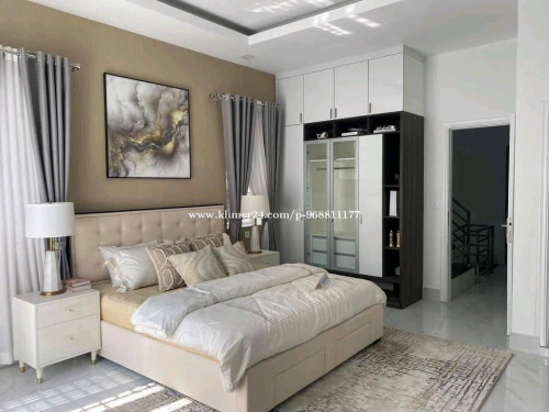 ផ្ទះវីឡាកូនកាត់ សម្រាប់លក់ប្រញាប់ខ្លាំងក្នុងបុរីភ្នំពេញសុខសាន្ត7