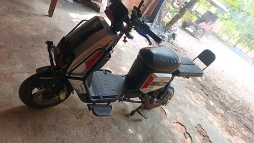 លក់ម៉ូតូអគ្គិសនី