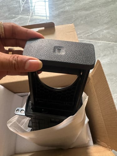 ប្រអប់ទឹកឡាន Ford ranger 30$ 1គូរ