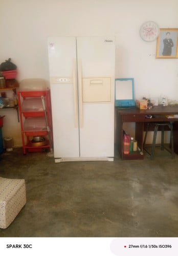 ទូរទឹកកកម៉ាកKlasseរបស់ជប៉ុន