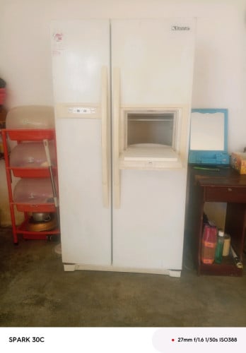 ទូរទឹកកកម៉ាកKlasseរបស់ជប៉ុន