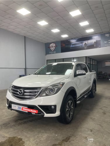ម្ចាស់ដេីមមហាថ្មីខ្លាំង Mazada Thunder Full option 2020 3.2L