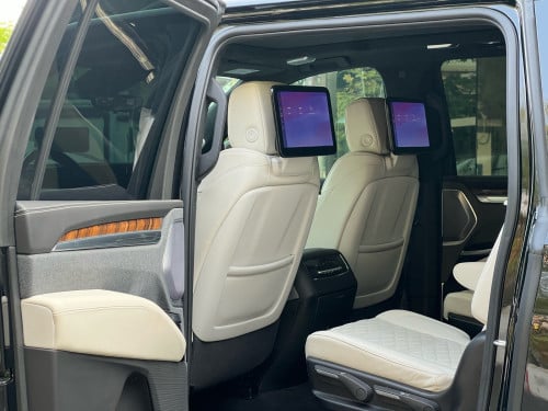 2025 Cadillac Escalade ESV Sport Platinum