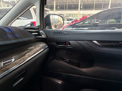 Alphard 2015 Hybrid ម្ចាស់ទី1 សុីន1ជុំ ម់ាញ៉េ2025