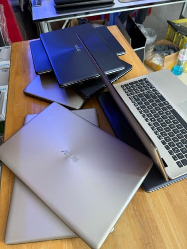 ASUS X542UAR