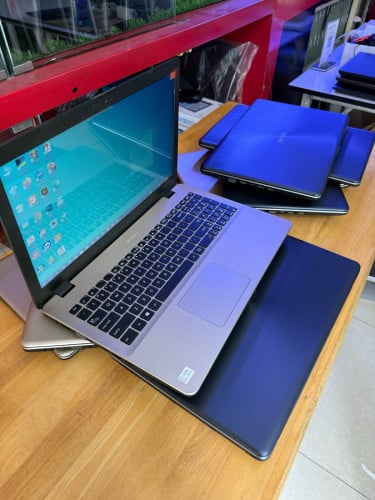 ASUS X542UAR
