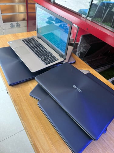 ASUS X542UAR