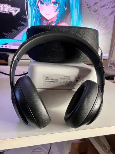 Beats Studio Pro 99%
