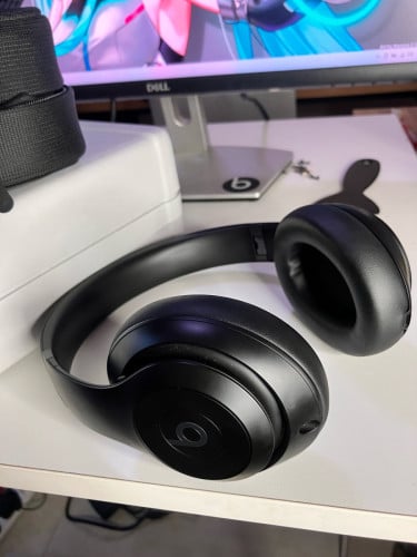 Beats Studio Pro 99%