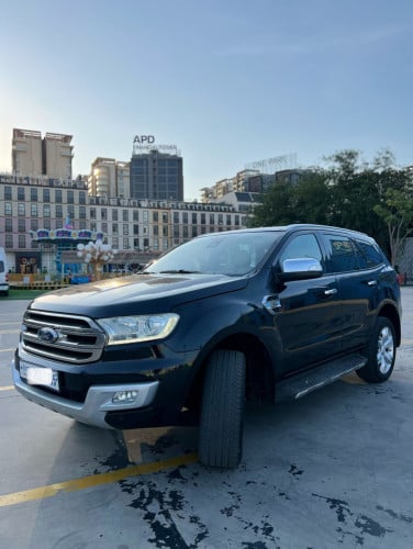 Ford Everest 2017 ម្ចាស់ដើមម៉ាស៊ីនធំរត់ធូរស៊ីតិច 100km 6.7L ឡានស្អាតតម្លៃ 27700$ 093495611 Telegram