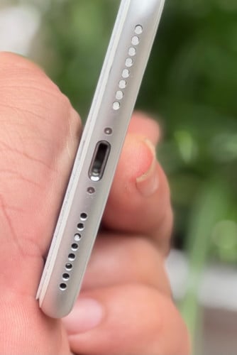 (លក់ហេីយ)iphone 8 plus​ (នៅស្អាតខ្លាំង)​ zin all មានស្កេន​ អត់មានជាប់អីទាំងអស់