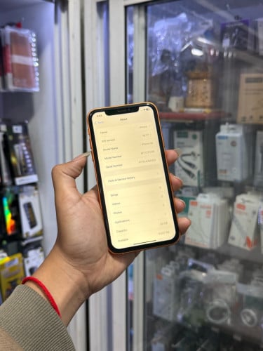 iPhone XR ដំឡើង 17pro ពណ៌ទឹកក្រូច 🍏 64GB Battery 79% 🔋 តួស្អាត 99% សំណុំហ្សីន