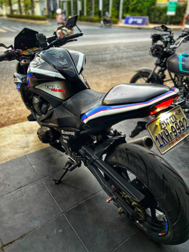 Kawasaki Z800 2013 កំលាំង 800cc ម៉ាសុីន4 មួយទឹកស្លាកលេខ នៅខ្ចីស្អាត