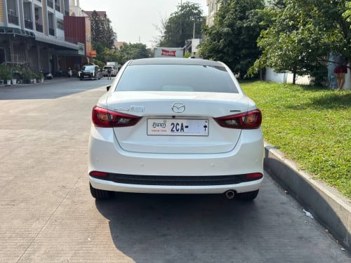 MAZDA 2 2025 full