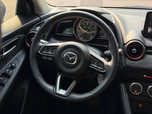 MAZDA 2 2025 full