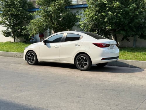 MAZDA 2 2025 full