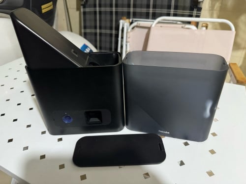 Petcube Bites ម៉ាស៊ីនមើលសត្វចិញ្ចឹម