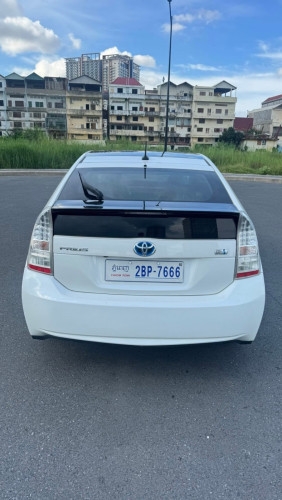 Prius 2011 សូឡា