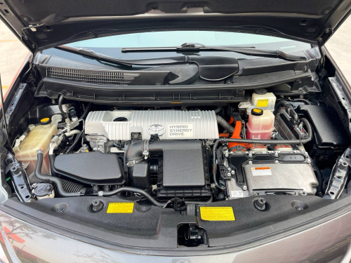 Prius V Option 5 ឡានកាលី ស្អាត ធំទូលាយ