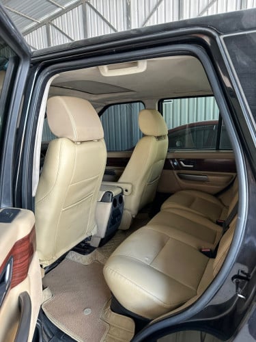 Range Rover Sport 2006 ម៉ាស៊ីនប្រអប់លេខអេមរត់ស្មូតល្អស៊ីម៉ាស៊ូតតិច 100km 6.7L តម្លៃ 7800$