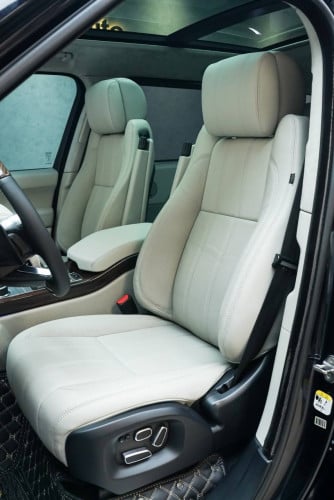 Range Rover Vouge LWB autobiography