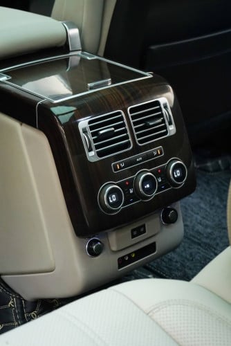 Range Rover Vouge LWB autobiography