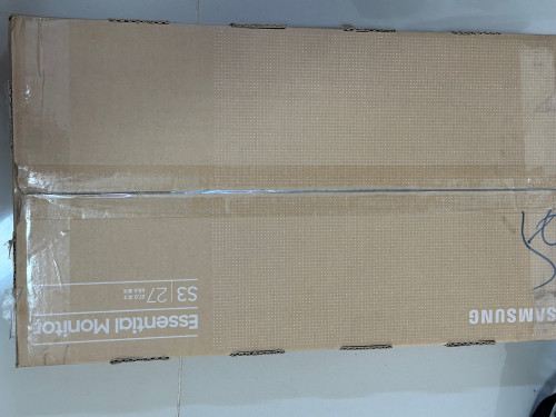 SAMSUNG S3  27“ Essential Monitor nearly all new