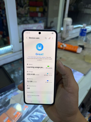 Samsung zfilp 6 256G ក្រុមហ៊ុន