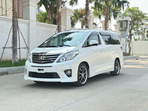 TOYOTA ALPHARD 2014 Full Top Option ពណ៌ស ក្នុងខ្មៅ