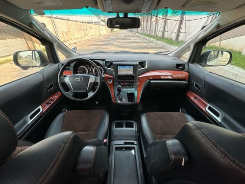 TOYOTA ALPHARD 2014 Full Top Option ពណ៌ស ក្នុងខ្មៅ