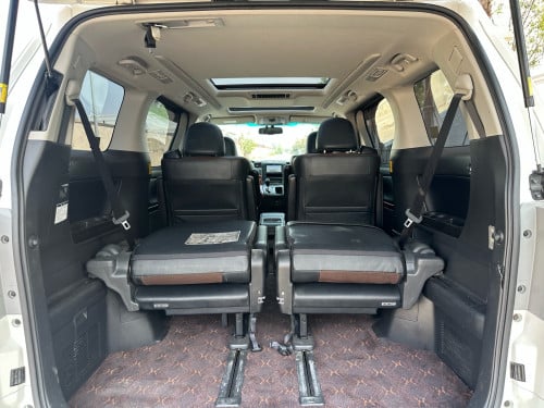 TOYOTA ALPHARD 2014 Full Top Option ពណ៌ស ក្នុងខ្មៅ