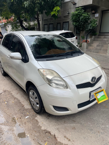 Toyota Vitz 2009 Smartkey ជិះគ្រួសារ