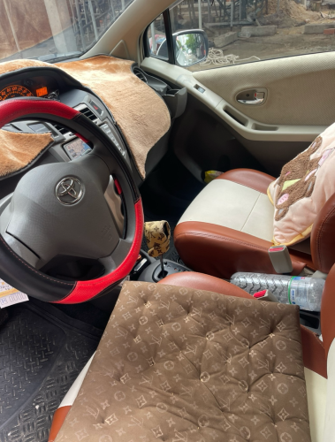 Toyota Vitz 2009 Smartkey ជិះគ្រួសារ