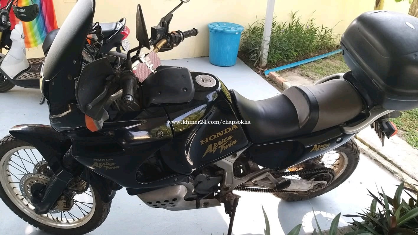 For sale HONDA AFRICA TWIN 750CC. Year 2003.